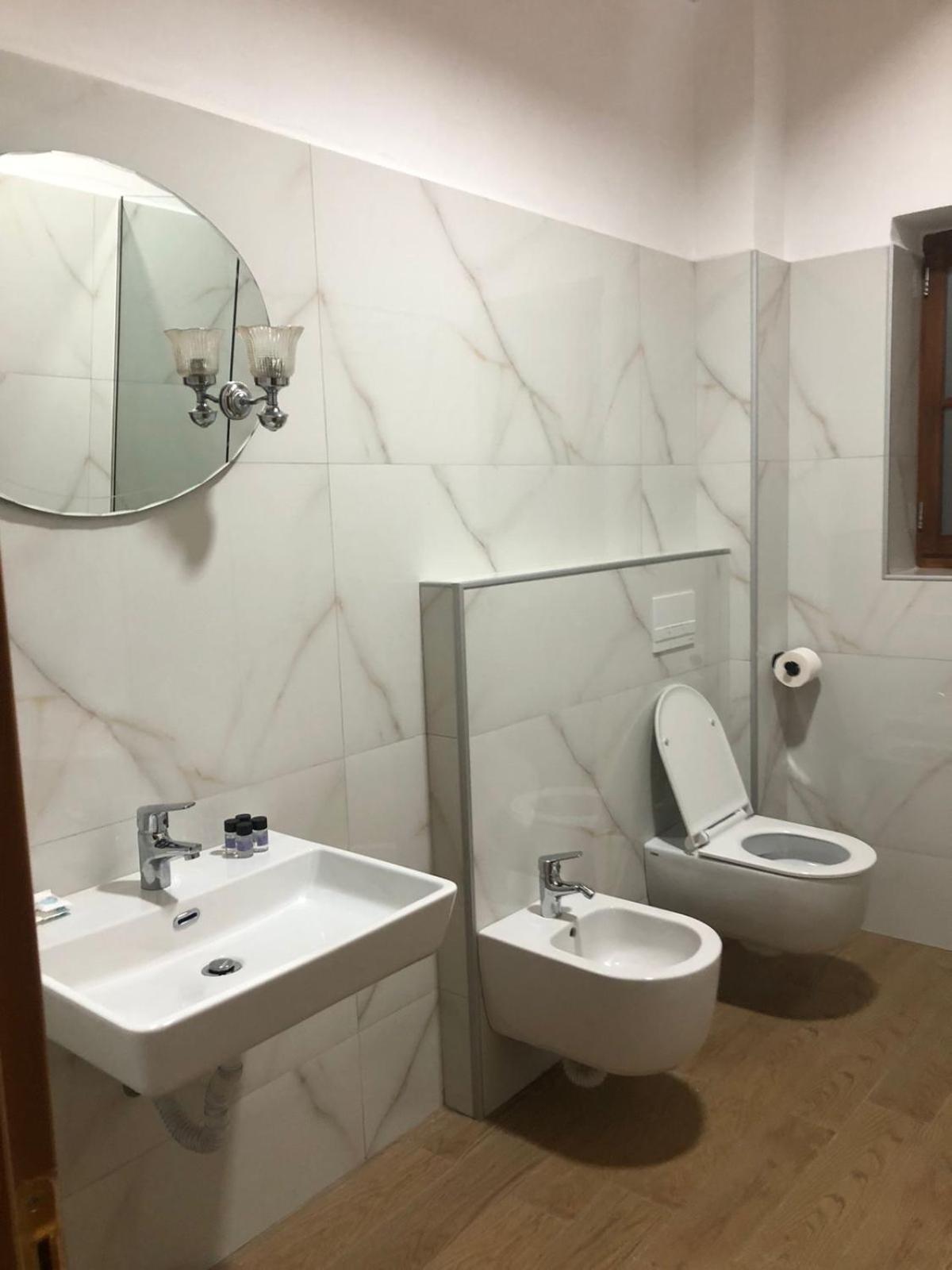 Hotel Kaso Ervehe Përmet 外观 照片